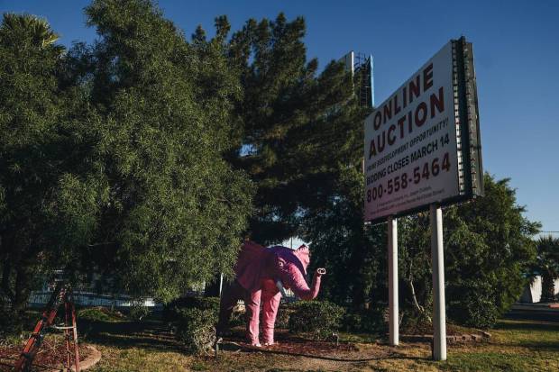 A pink elephant statue is seen at the Diamond Inn Motel on Thursday, Dec. 28, 2023, in Las Vegas. (Madeline Carter/Las Vegas Review-Journal)