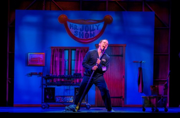 Rob McClure performs a number as Daniel Hilliard in the North American Tour of "Mrs. Doubtfire." (Joan Marcus)